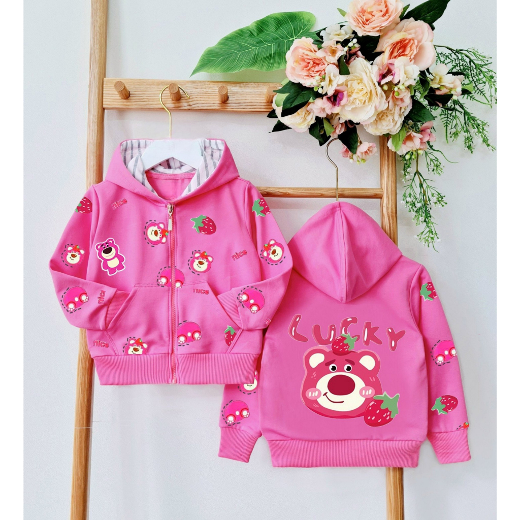 Áo khoác bé gái 10kg-40kg hình gấu dâu dể thương chất vải da cá mềm mịn co giản bé mát mùa mè ấm mùa đông