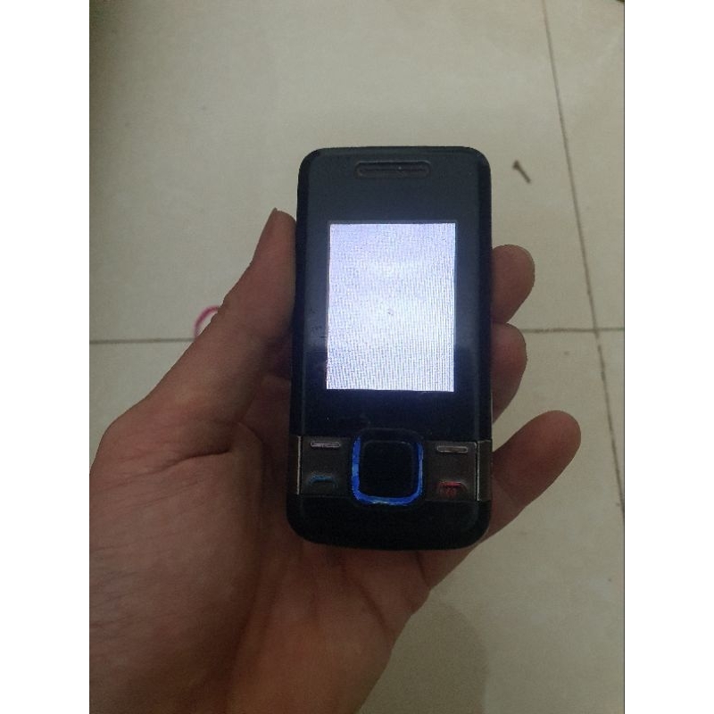 Nokia 7100s trắng màn