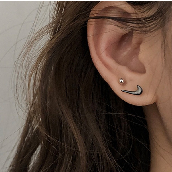 KHUYÊN TAI BẠC CALLA - Nike l E050