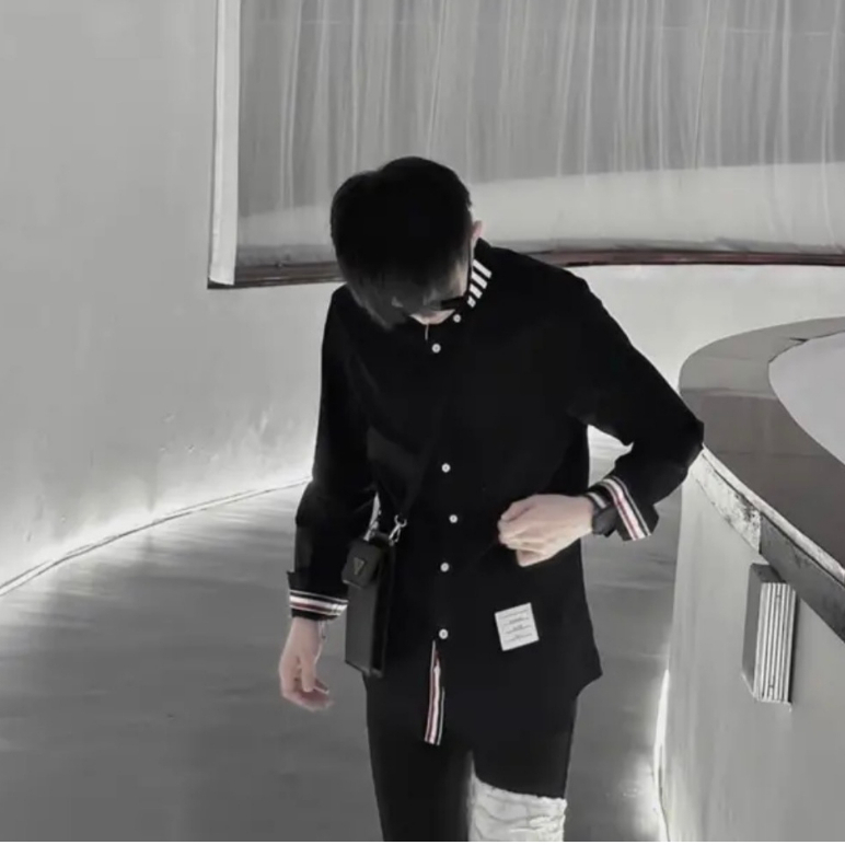 Áo sơ mi Thome nam nữ dài tay boy phố phối viền 3 sọc form đẹp chất vải dày dặn mẫu mới nhất Hót Trend