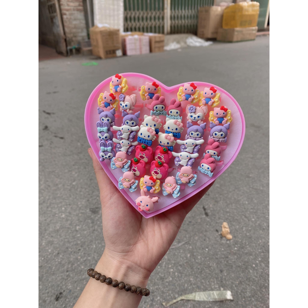 HỘP 36 NHẪN ĐỒ CHƠI HÌNH GẤU HỒNG, ELSA, BÚP BÊ SIÊU XINH CHO BÉ