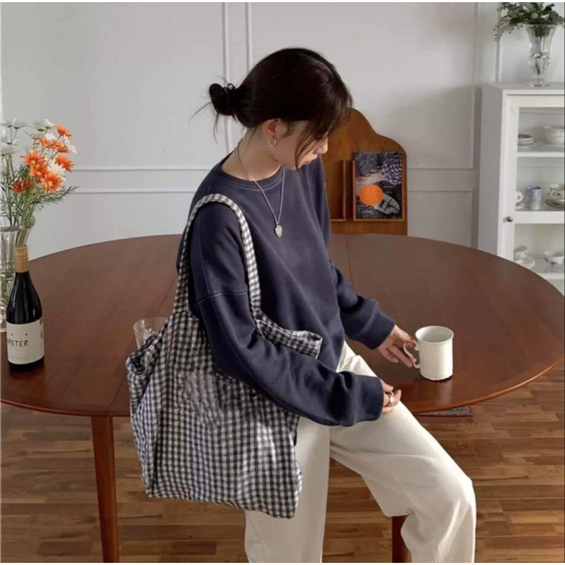 Áo Sweater Trơn Nữ , áo  nỉ dài tay dáng ngắn form rộng trơn Basic 2 màu dễ thương chất dày dặn không xù