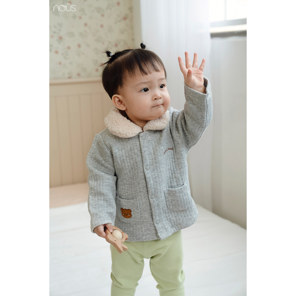 - Áo khoác trần bông màu xám cổ lông, áo lông siêu nhẹ cho bé trai bé gái