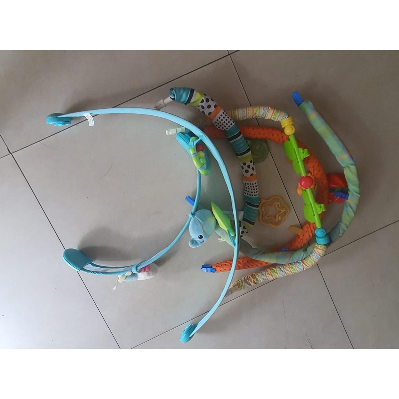 Thanh gắn đồ chơi cuả ghế rung bập bênh