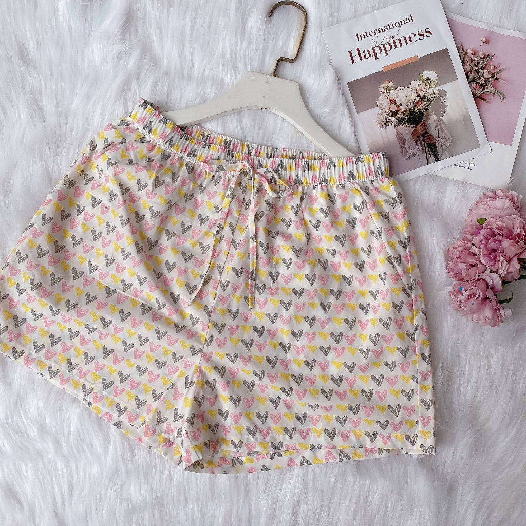 Quần đùi quần short ngắn chất liệu thô kate hàn, lụa cao cấp Leena