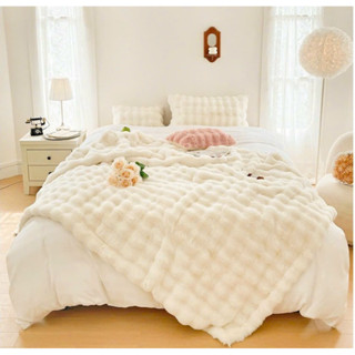 Chăn hồ ly kt 200*230 nặng 3kg  kế mới nhất với phiên bản hồ li lông ngắn khắc phục nhược điểm rụng lông shop mh2t