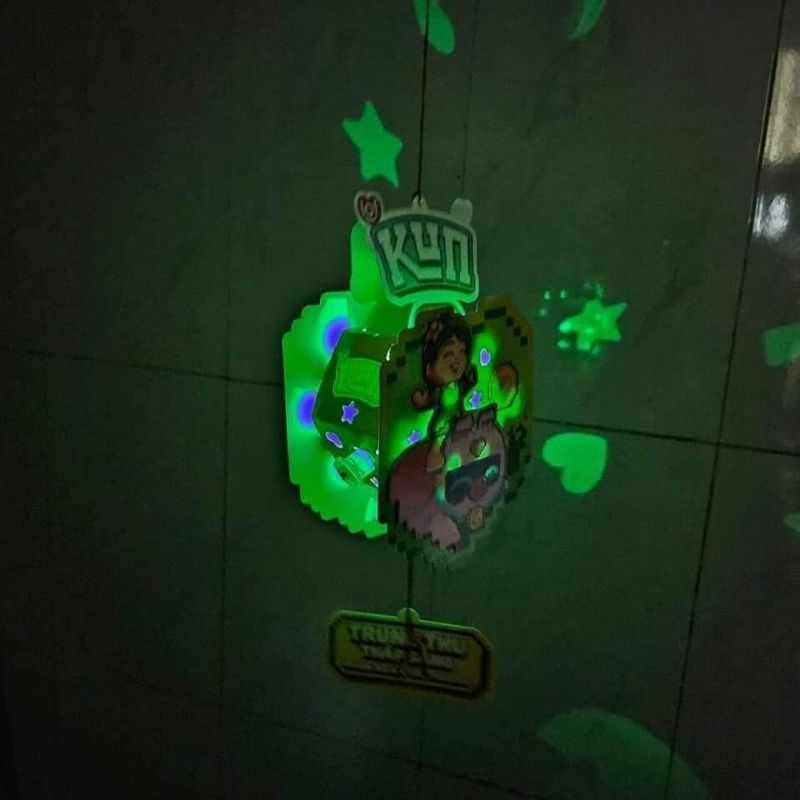 Lồng đèn siêu Kun - Hàng khuyến mãi từ sữa Kun