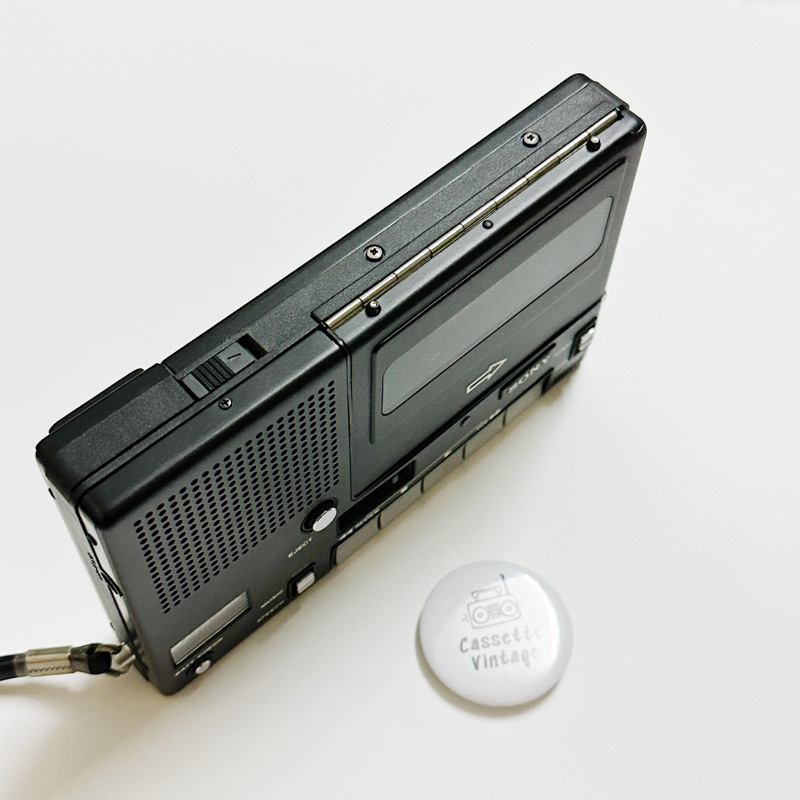 Máy cassette cầm tay Sony TC1100