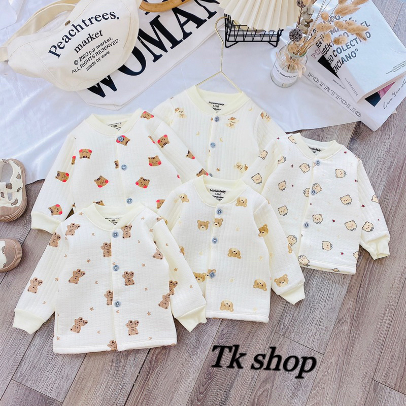 Áo dài tay xốp trần bông nền kem hoạ tiết siêu xinb cho bé