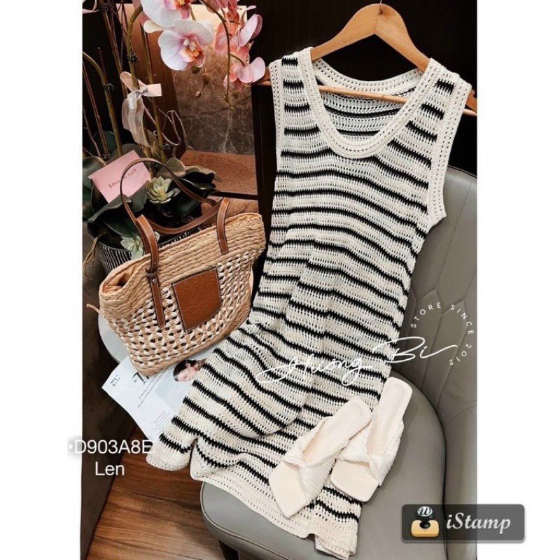 Váy Len kẻ