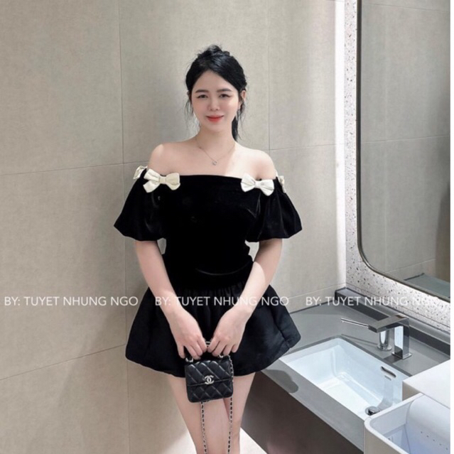 JENNYCLOSET | Áo nhung trễ vai crotop tay bồng đính nơ sang chảnh , Áo hở vai nhung cao cấp đính nơ tiểu thư