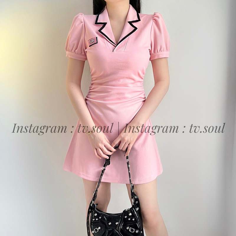 Đầm hồng - đen tay phồng