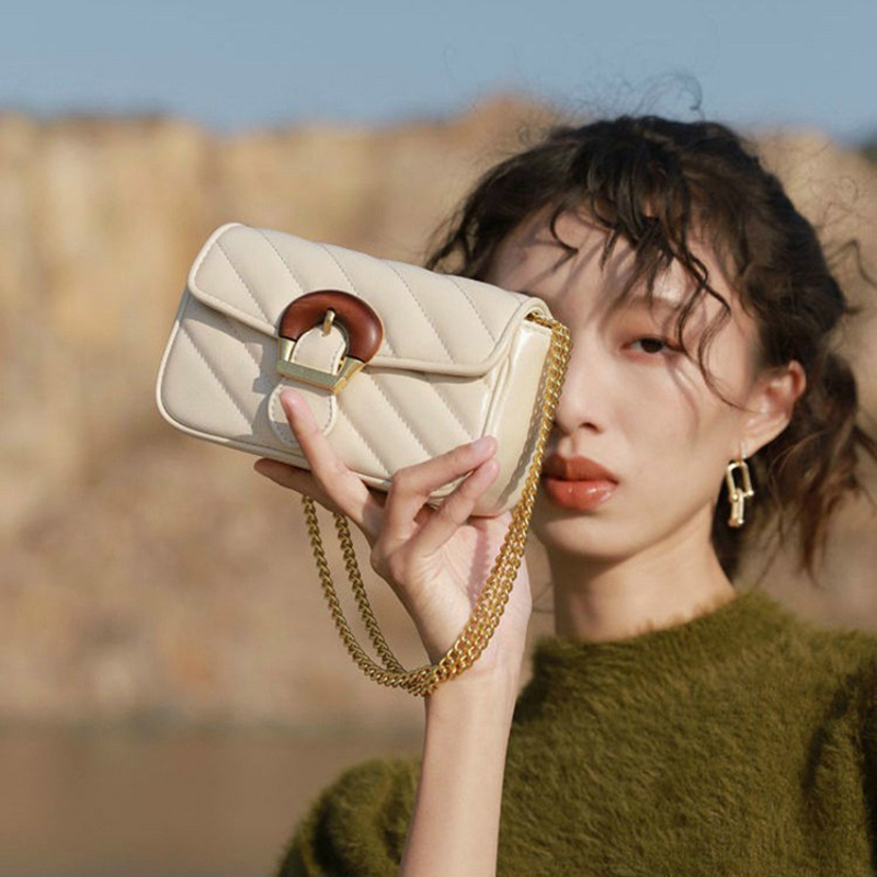 Túi Xách Nữ, Túi Đeo Chéo Phối Dây Xích Thời Trang Độc Đáo, Mã T 12