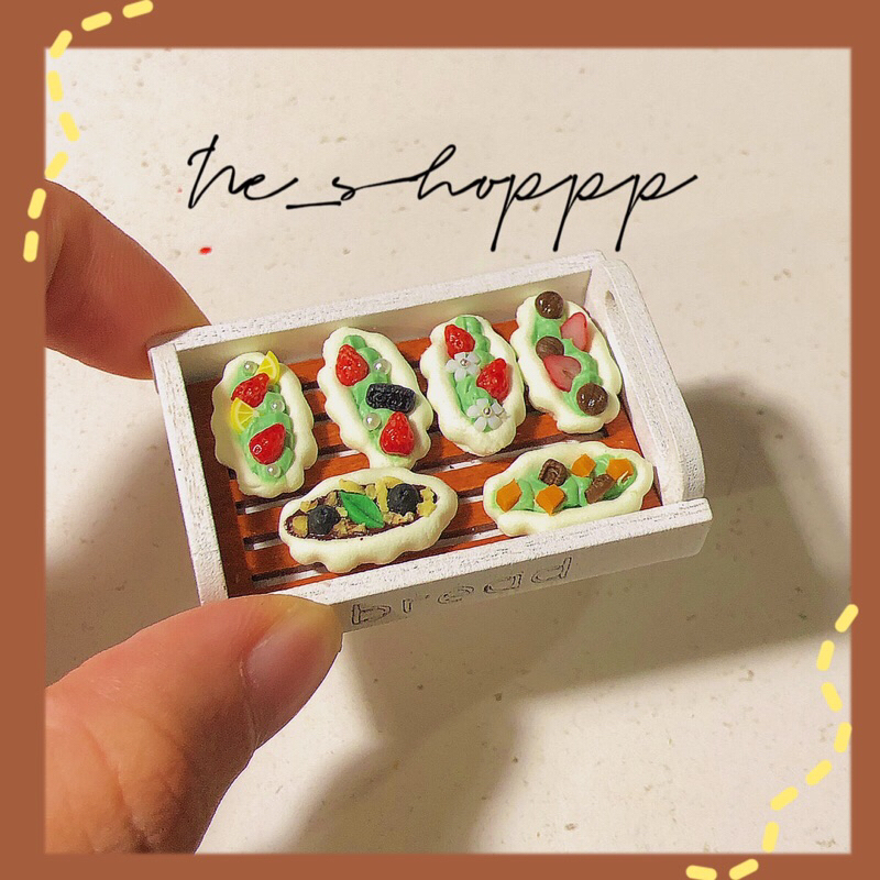 Mô hình bánh thuyền đủ vị mini
