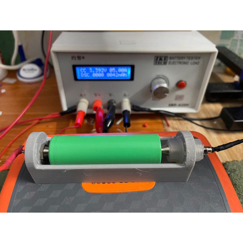 Khuôn Đế 3D . Đế test pin 18650 và 21700