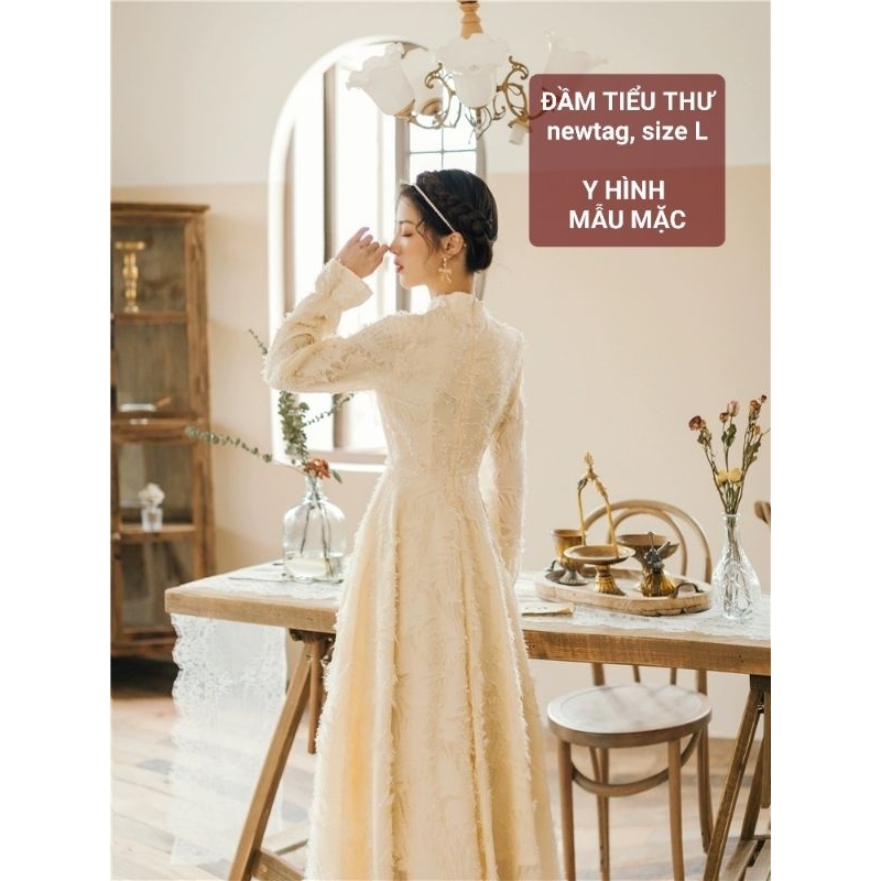 Váy/Đầm tiểu thư dáng dài, màu trắng ngà, vải lông 2 lớp, khóa sau, mới 98%, size L, TKG1