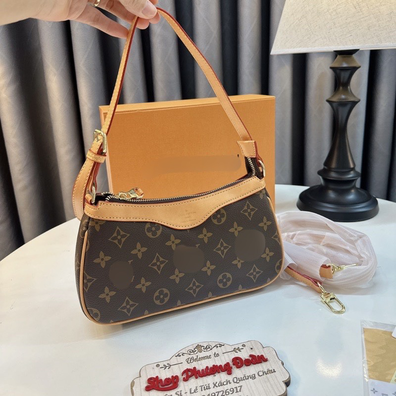 Kẹp nách 2 dây đeo mẫu mới mã #912 hộp nam châm da mềm size 22cm