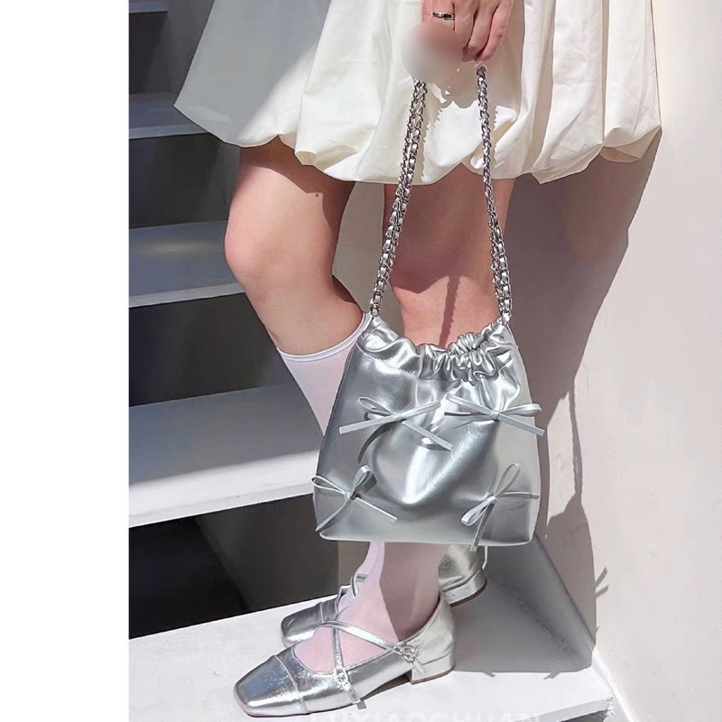 Túi xách nữ đeo vai miệng rút dây đính nơ mẫu mới size 26