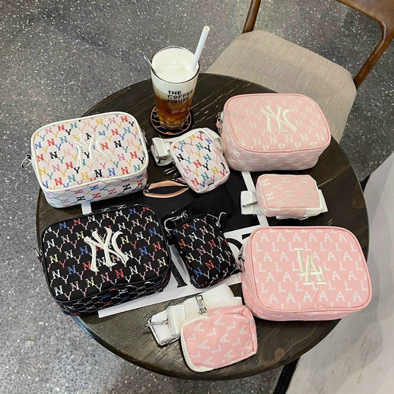 Túi Xách Nữ, Túi xách máy ảnh mới, túi thể thao thêu lo.go kèm túi vuông nhỏ, Mã T 40