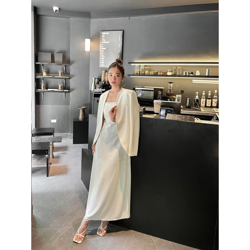 Set Vest kèm váy sanh chảnh thanh lịch