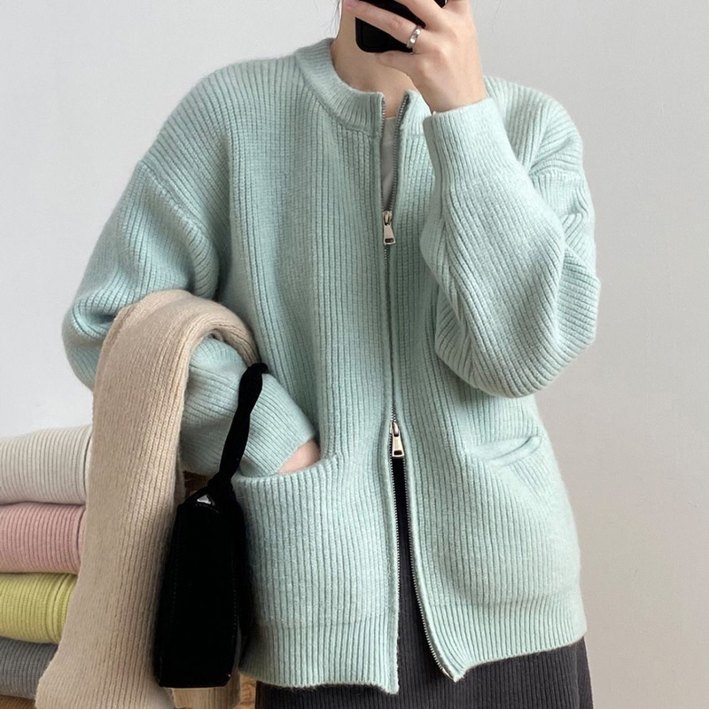 Áo khoác len trơn kéo khoá xẻ 2 chiều chất len dệt kim dày Vivienne