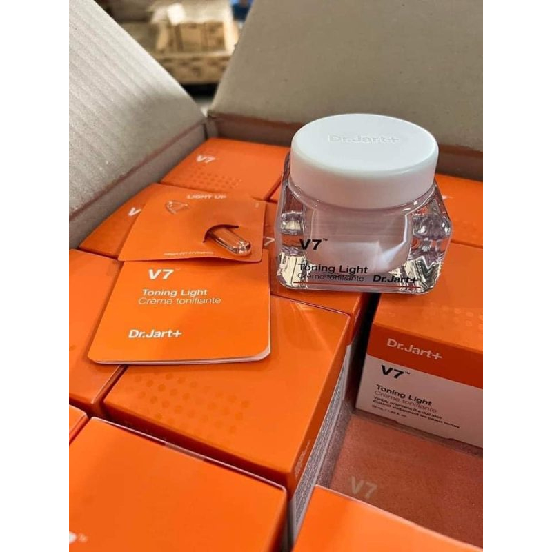 Kem dưỡng trắng tái tạo da [Loại Mới]  V7 Toning Light Dr.Jart+ Hàn Quốc 15ml/50ml | BigBuy360 - bigbuy360.vn