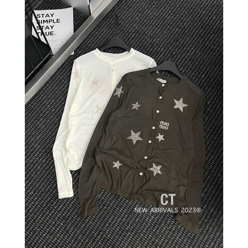 Áo len giấy thêu sao