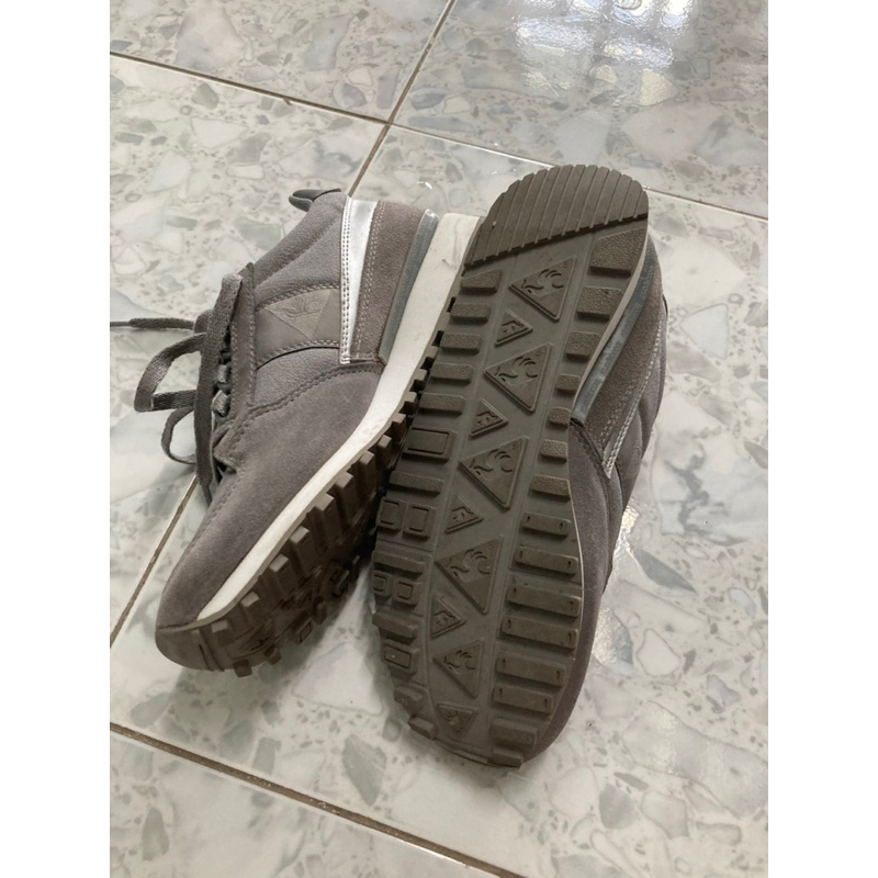 Pass giày thể thao