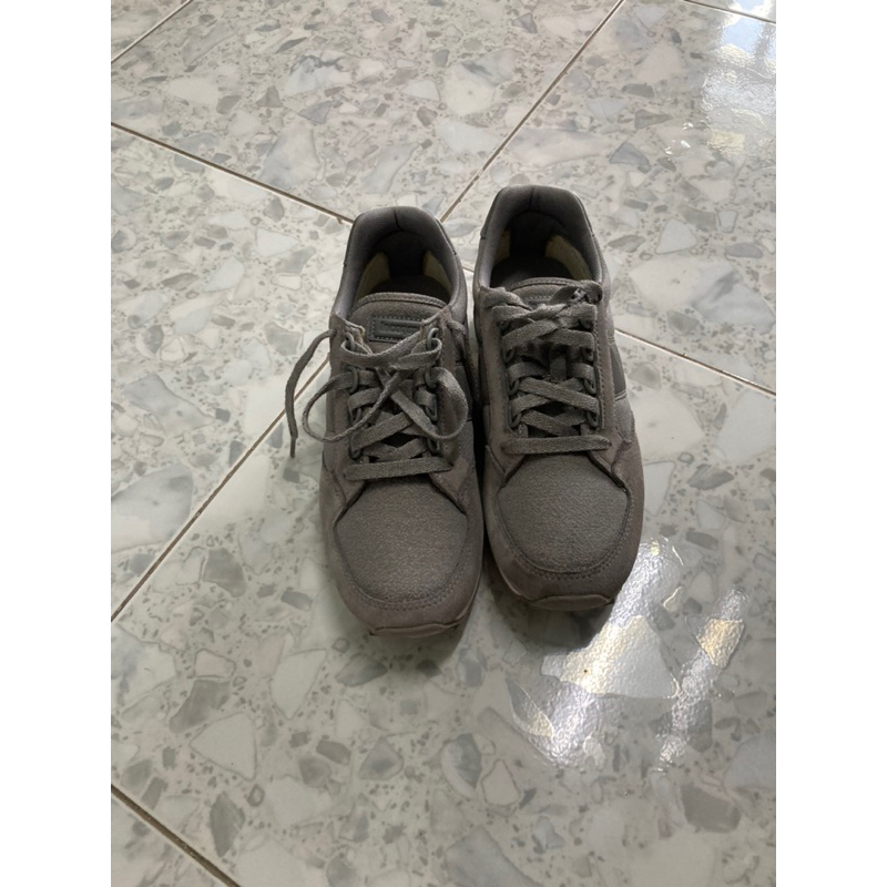 Pass giày thể thao