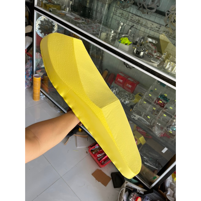 Mút yên Ware RSX gọt 2 tầng sắt nét da yên co dãn ko thấm nước