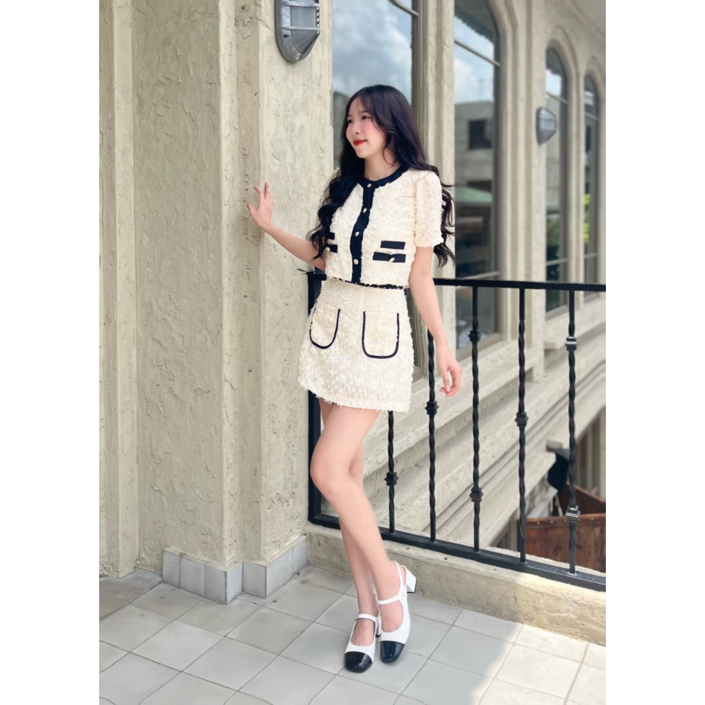 Set chân váy A áo crop lông vũ phối viền phong cách bánh bèo dễ thương CHIBEST HSC95