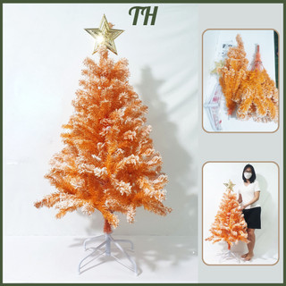 Cây thông noel 1m2, 1m5 đầu tròn quấn chỉ màu cam phủ tuyết – cây tự động trang trí giáng sinh