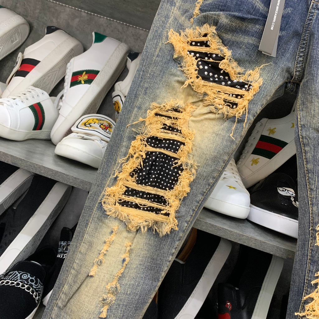 Quần jean bò nam Amiri slimfit xanh bụi rách xù to đùi gối vá vải đính đá bạc 4 cúc boy phố cực đẹp hot trend 2023