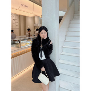 Áo khoác lông vũ sang chảnh thiết kế Bonheur Fur Jacket