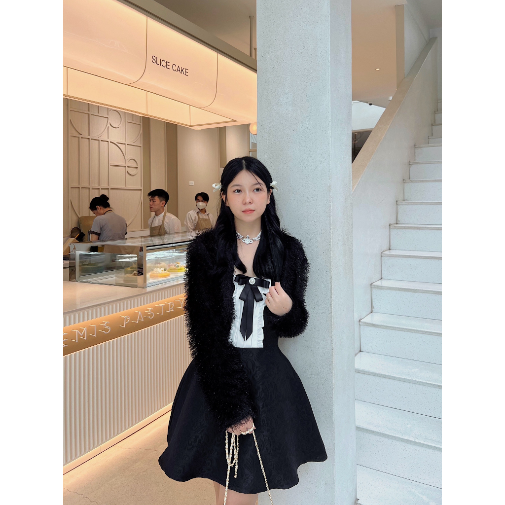 Áo khoác lông vũ sang chảnh thiết kế Bonheur Fur Jacket