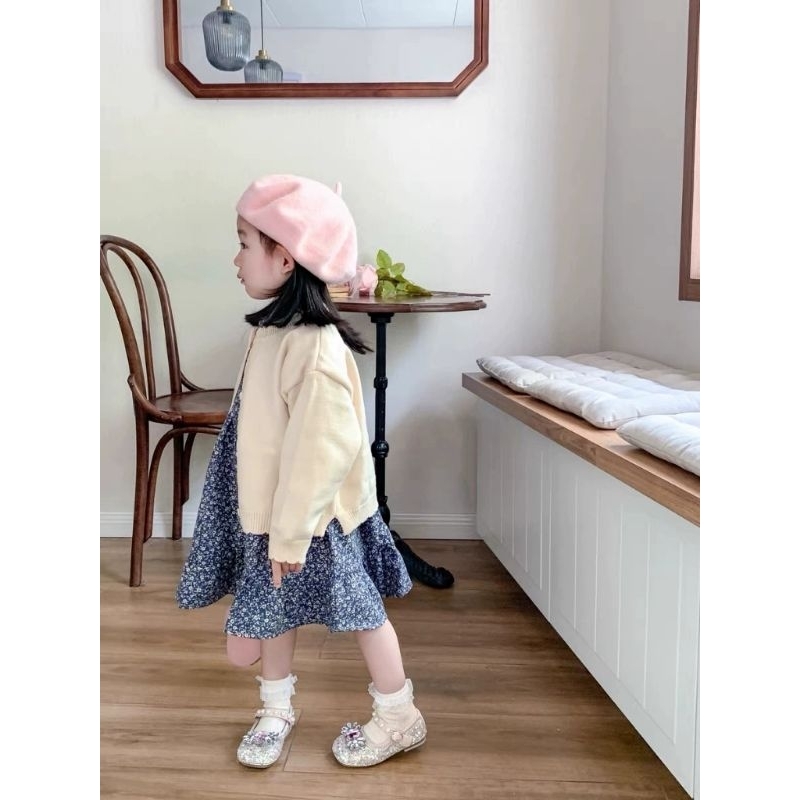 Set váy hoa kèm áo len montoghi trẻ em bộ hai chi tiêt