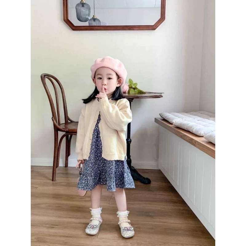 Set váy hoa kèm áo len montoghi trẻ em bộ hai chi tiêt