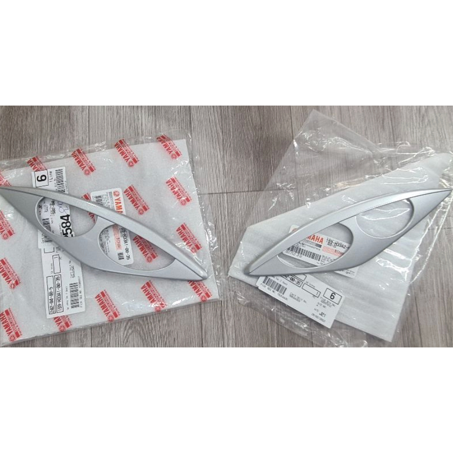 Bộ Body Kit Exciter 2006-2010 màu bạc, Có lẻ từng món