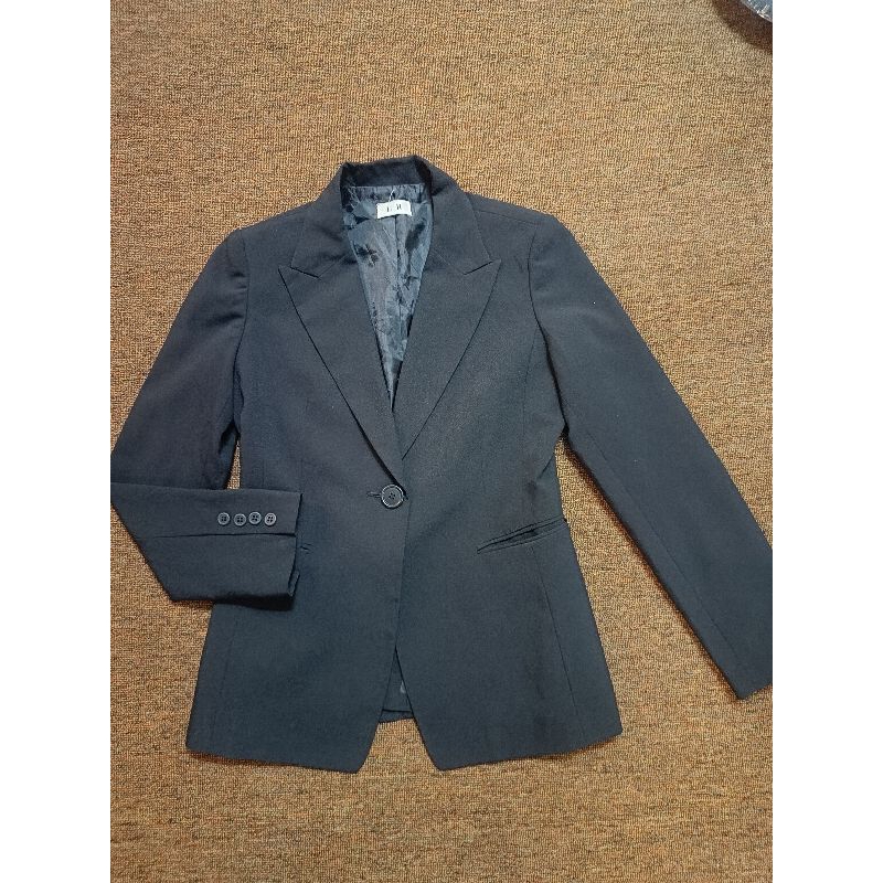 pass áp blazer màu đen 2 lớp vải mượt