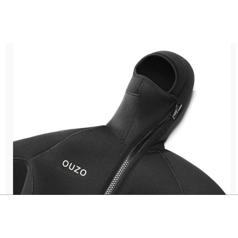 Đồ lặn nam liền mũ 5mm Ouzo BCM5002 có sọc vàng ở cánh tay, có dây kéo cổ tay cổ chân, dây kéo phía trước nam tính