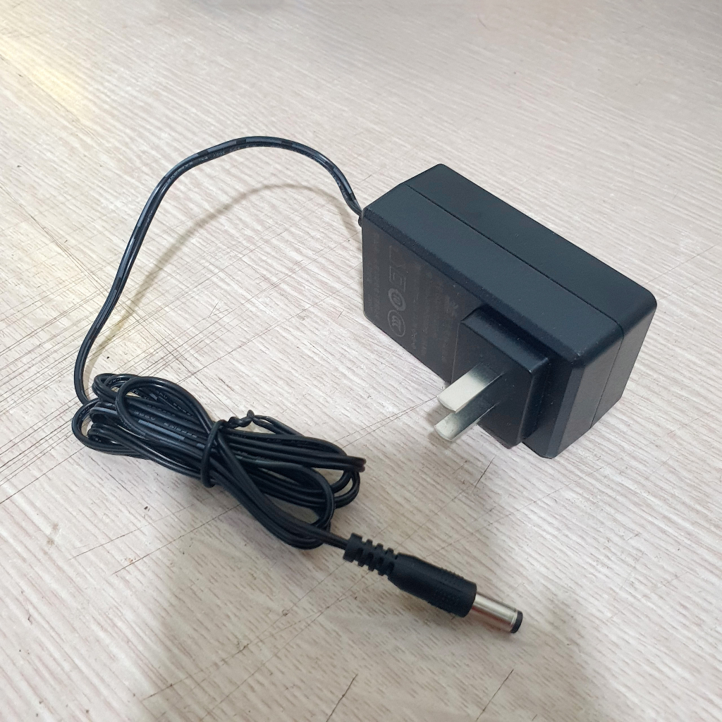 Adapter 12V/2A jack 5.5x2.1mm
