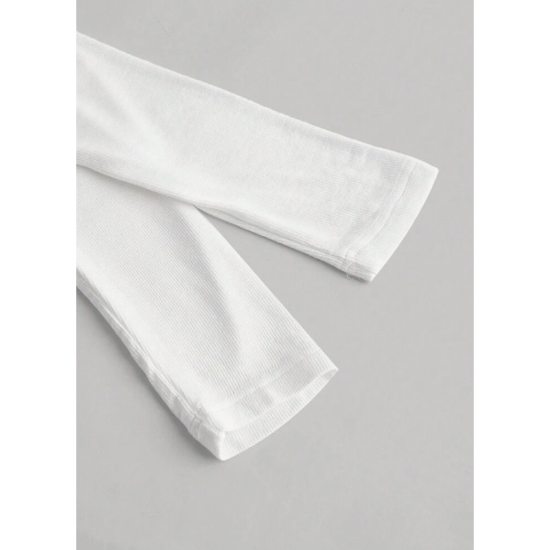 Áo thun gân dài tay vải mỏng