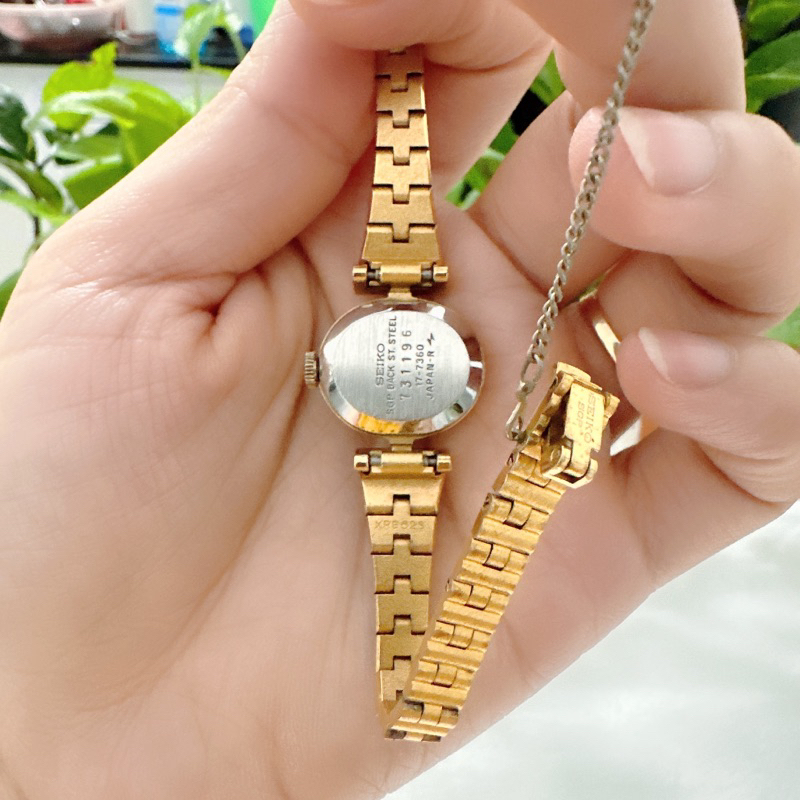 Đồng hồ nữ si nhật Cơ cót lên dây hiệu Seiko 20 Jewels, dây khoá zin