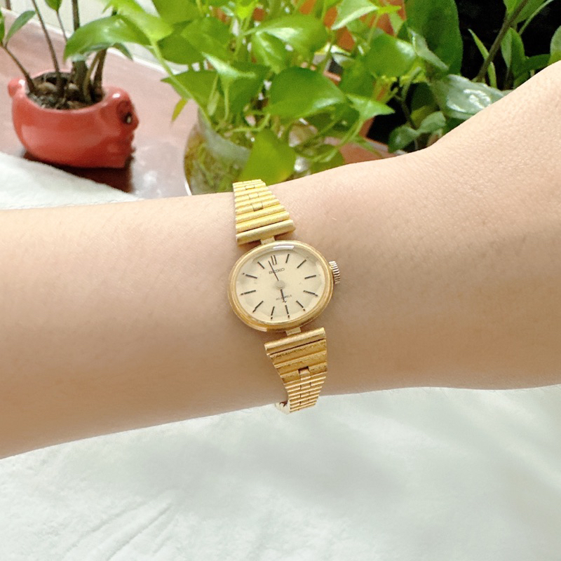 Đồng hồ nữ si nhật Cơ cót lên dây hiệu Seiko 20 Jewels, dây khoá zin