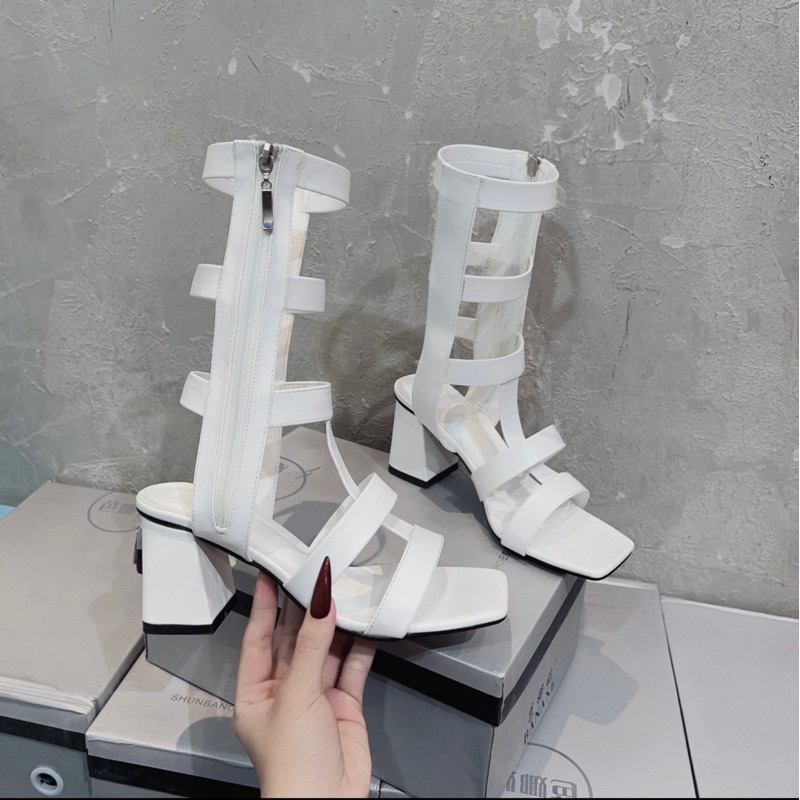 Sẵn Hàng /Giày Sandal dây chiến binh đế vuông cao 5cm màu đen trắng đi sang xịn hàng fullbox siêu đẹp