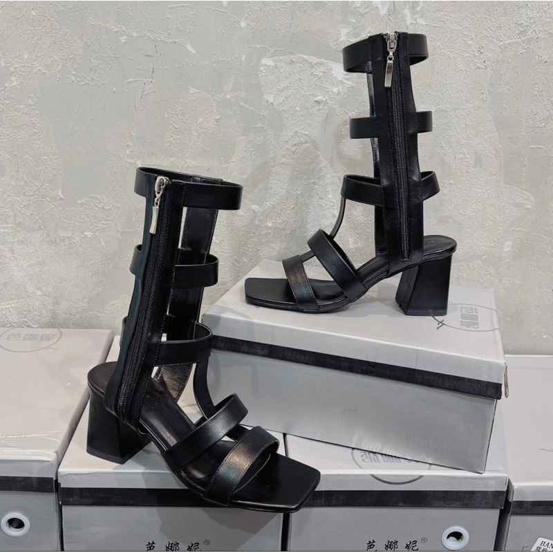 Sẵn Hàng /Giày Sandal dây chiến binh đế vuông cao 5cm màu đen trắng đi sang xịn hàng fullbox siêu đẹp