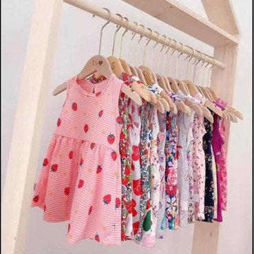 Váy ba lỗ bé gái