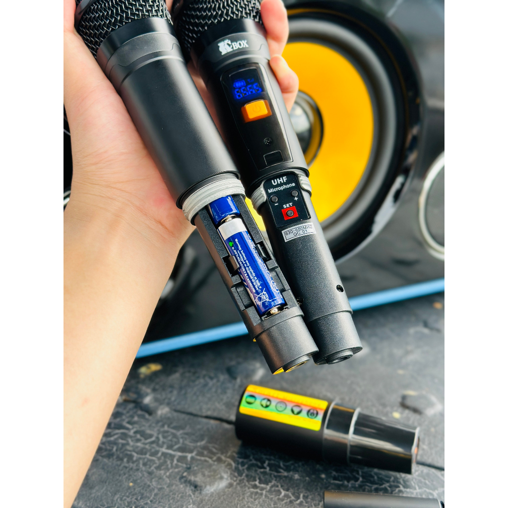 LOA XÁCH TAY KCBOX KC S8 KÈM 2MIC CÔNG SUẤT 200WAT NGOẠI HÌNH GỌN NHẸ TINH TẾ -BASS SIÊU TRẦM NGHE NHẠC KARAOKE HAY