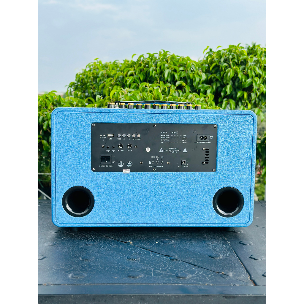 LOA XÁCH TAY KCBOX KC S8 KÈM 2MIC CÔNG SUẤT 200WAT NGOẠI HÌNH GỌN NHẸ TINH TẾ -BASS SIÊU TRẦM NGHE NHẠC KARAOKE HAY