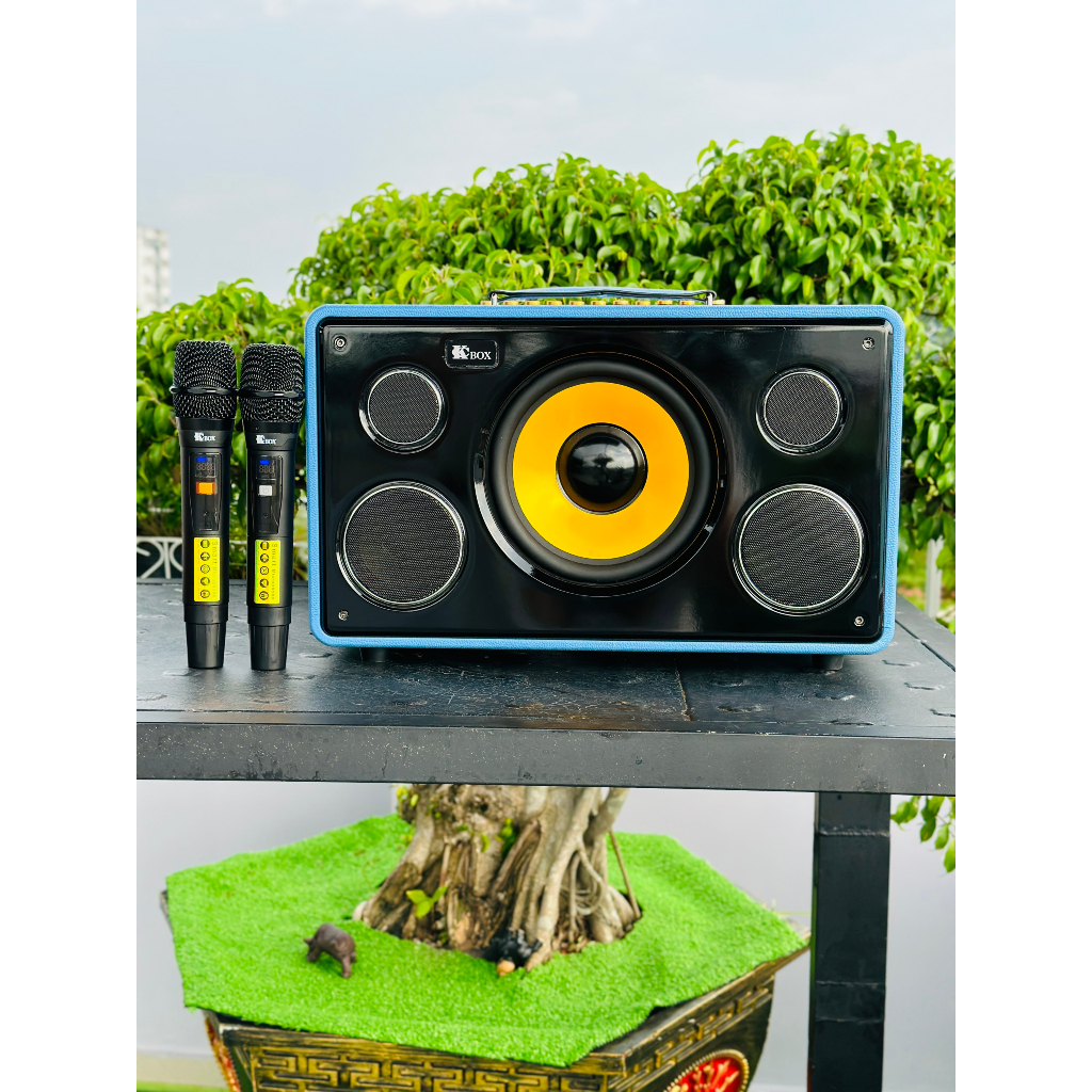 LOA XÁCH TAY KCBOX KC S8 KÈM 2MIC CÔNG SUẤT 200WAT NGOẠI HÌNH GỌN NHẸ TINH TẾ -BASS SIÊU TRẦM NGHE NHẠC KARAOKE HAY